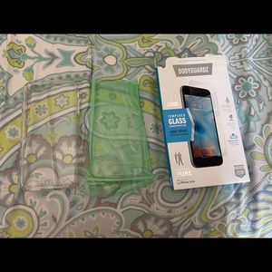iPhone 6/6S. Screen Protector & Clear Case📱